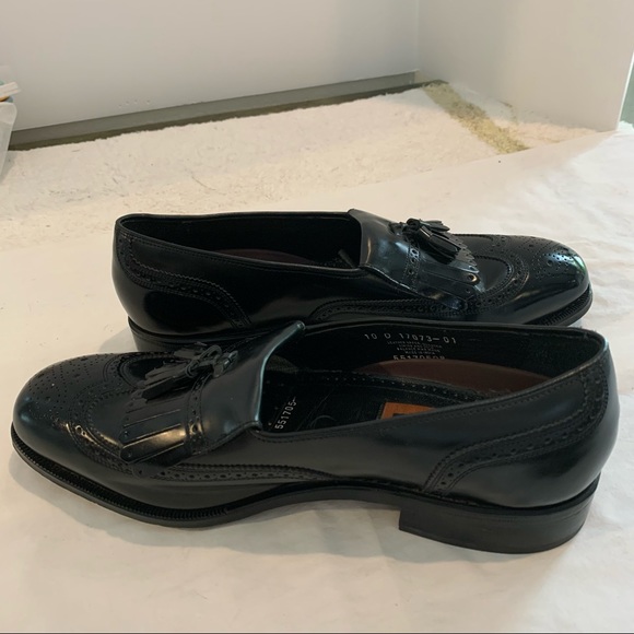 FLORSHEIM Slip on Lexington Kiltie size 10D, color: Black.  Leather upper main image 11